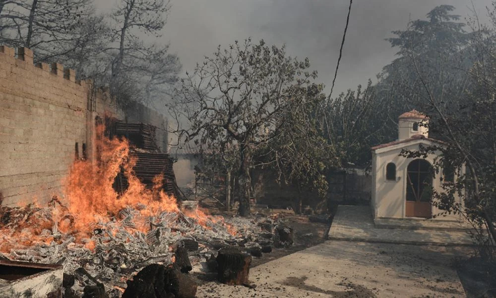 Φωτιά στον Έβρο: Στο μέτωπο βόρεια του Σουφλίου έχουν επικεντρωθεί οι προσπάθειες της Πυροσβεστικής